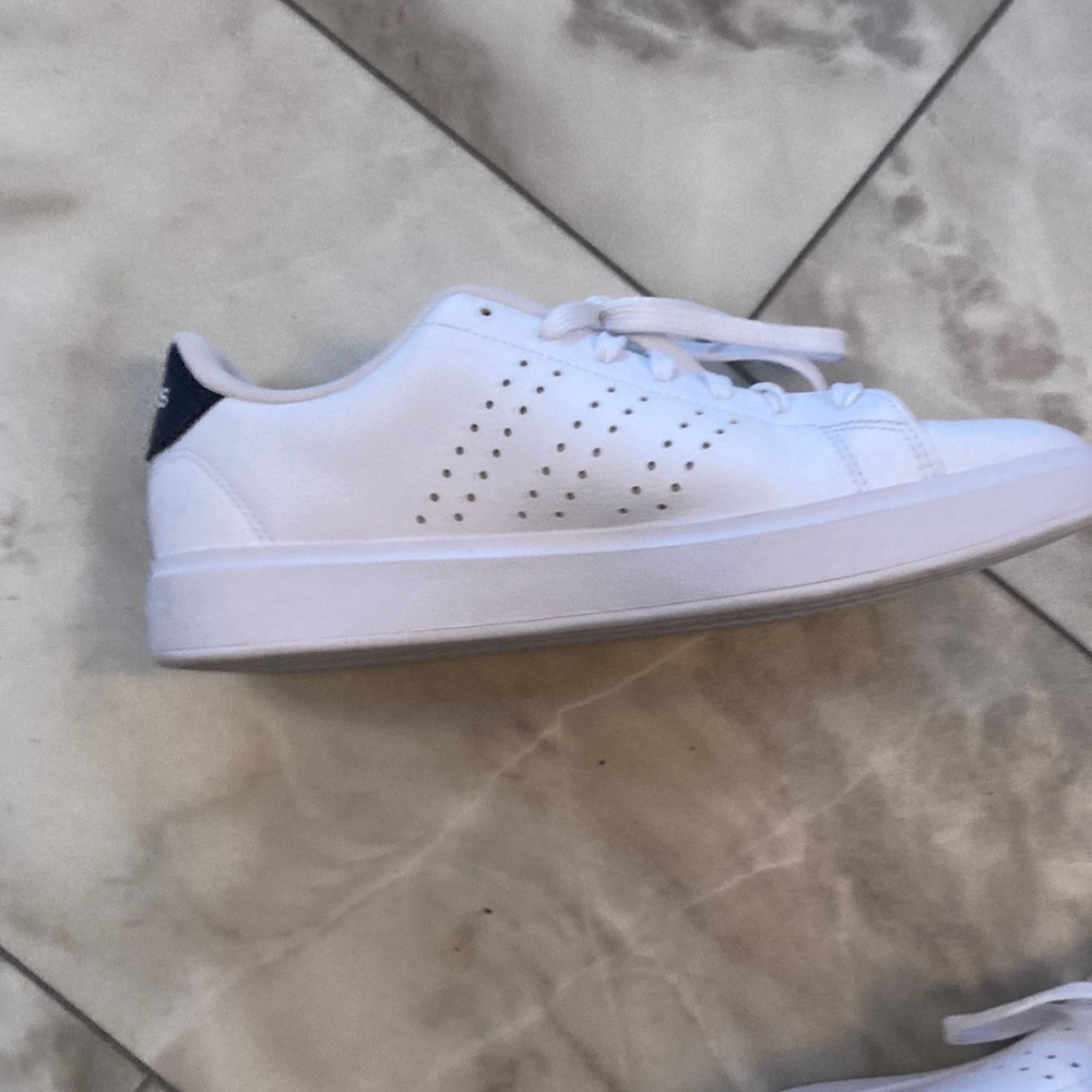 Adidas Women’s Advantage 2.0 Cloudfoam White Sneakers - Picture 2 of 14